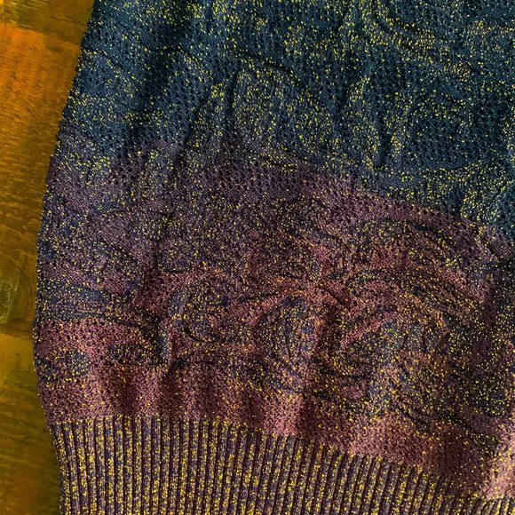 Sparkly Sleeveless Woven Tank - Picture 3 of 4